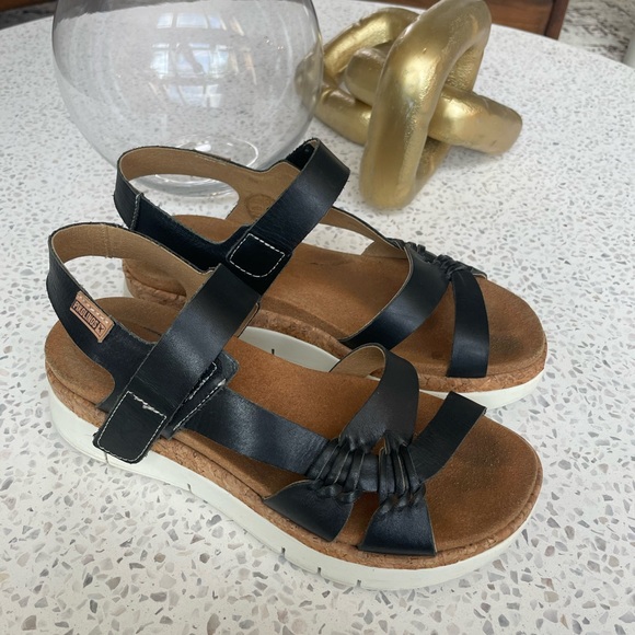 Pikolions Palma Wedge Sandals Black - Picture 4 of 5